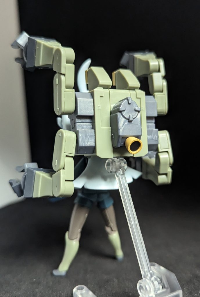 モビルクラフト後ろ。後ろもしっかりしてます、アーム4本は根本がボールジョイントと結構動かせますね。