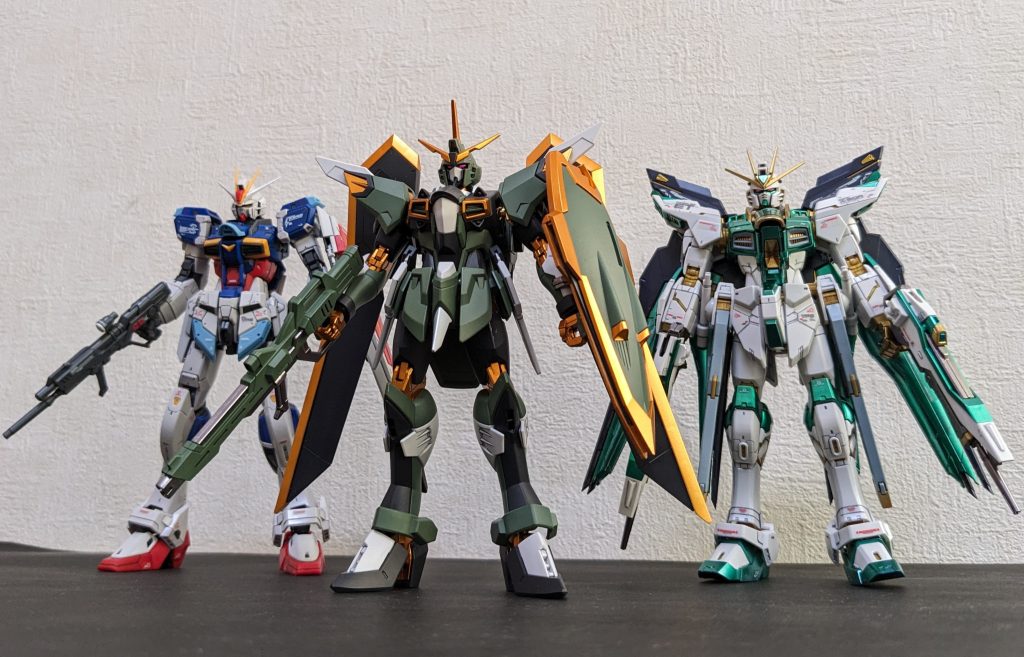 ストフリ、インパルスと映画観たらディスティニーも作りたくなってきた!!過去作のストフリも、メタリックですがグリーンにしてました。