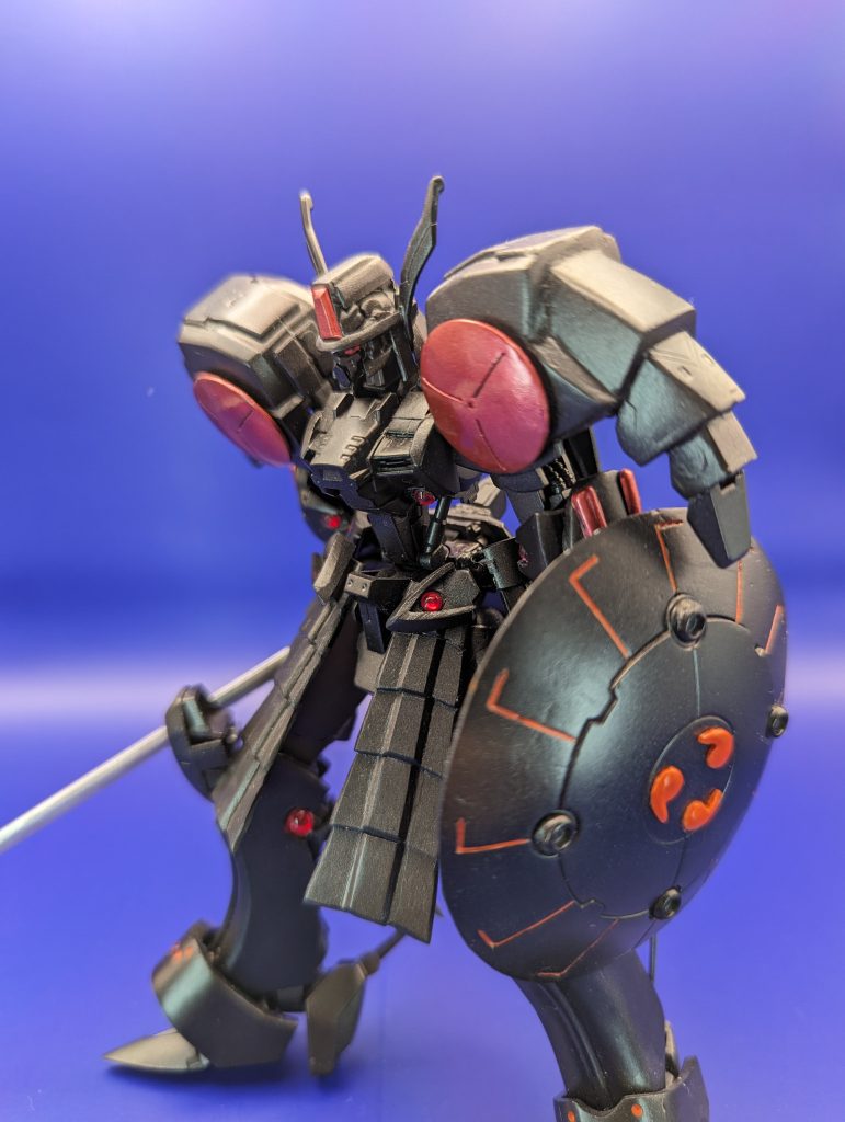 上記、脳内作文におつき合い頂きありがとうございますというわけで、ウヴァルを見た一部の人が感じた「こいつ黒騎士っぽいな」という思いから、皆さん思い思いの黒騎士化されていますが、私は思いっきり寄せてみました。