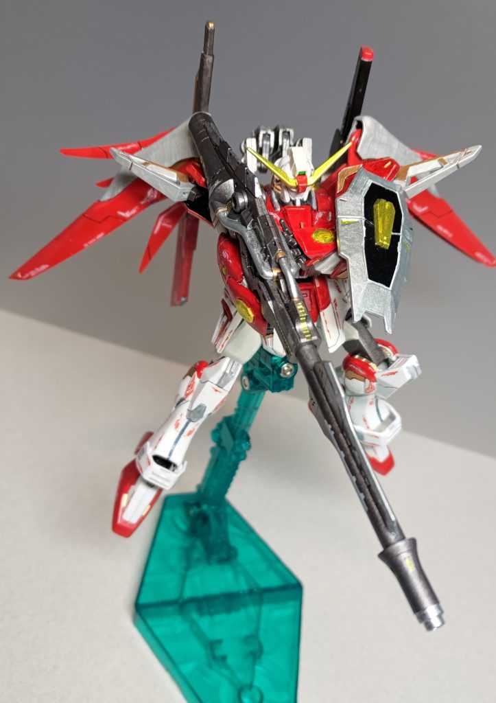 左の平手を銃身に添えて。沈めぇ！！