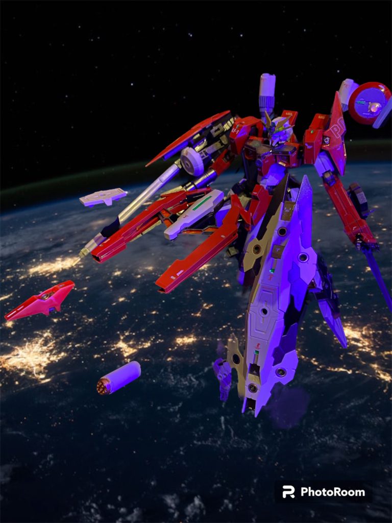 また原型機には無かった機能として、機体各所に設置されたガンビットを群体遠隔操作兵器として展開可能となった。基本形態がビットオンフォームに相当し、11基あるビットステイヴは、防御と物理攻撃に特化したシールドビット、高機動型ビット、高火力のガンポッドビット等からなり、パイロットのアイデア次第では攻防速において多彩な能力を発揮する。