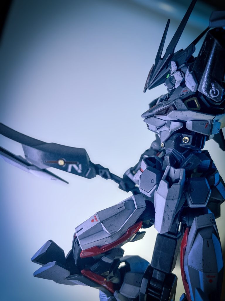 HG ロードアストレイ 全塗装–4枚目/制作者：@Nekohige0511