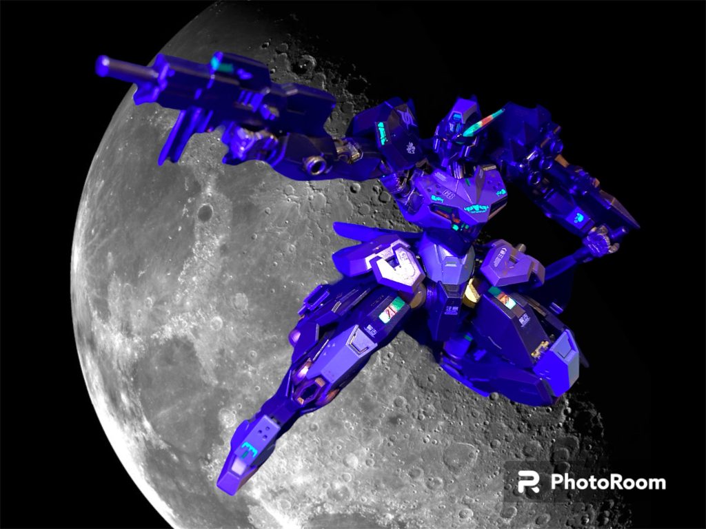 汎用機としては、言うなれば凡庸であった原型機を、運動性能と隠密性を極限にまで高める事により、一対一のMS戦において確実に各個撃破出来る性能を獲得することを目標に改修された。