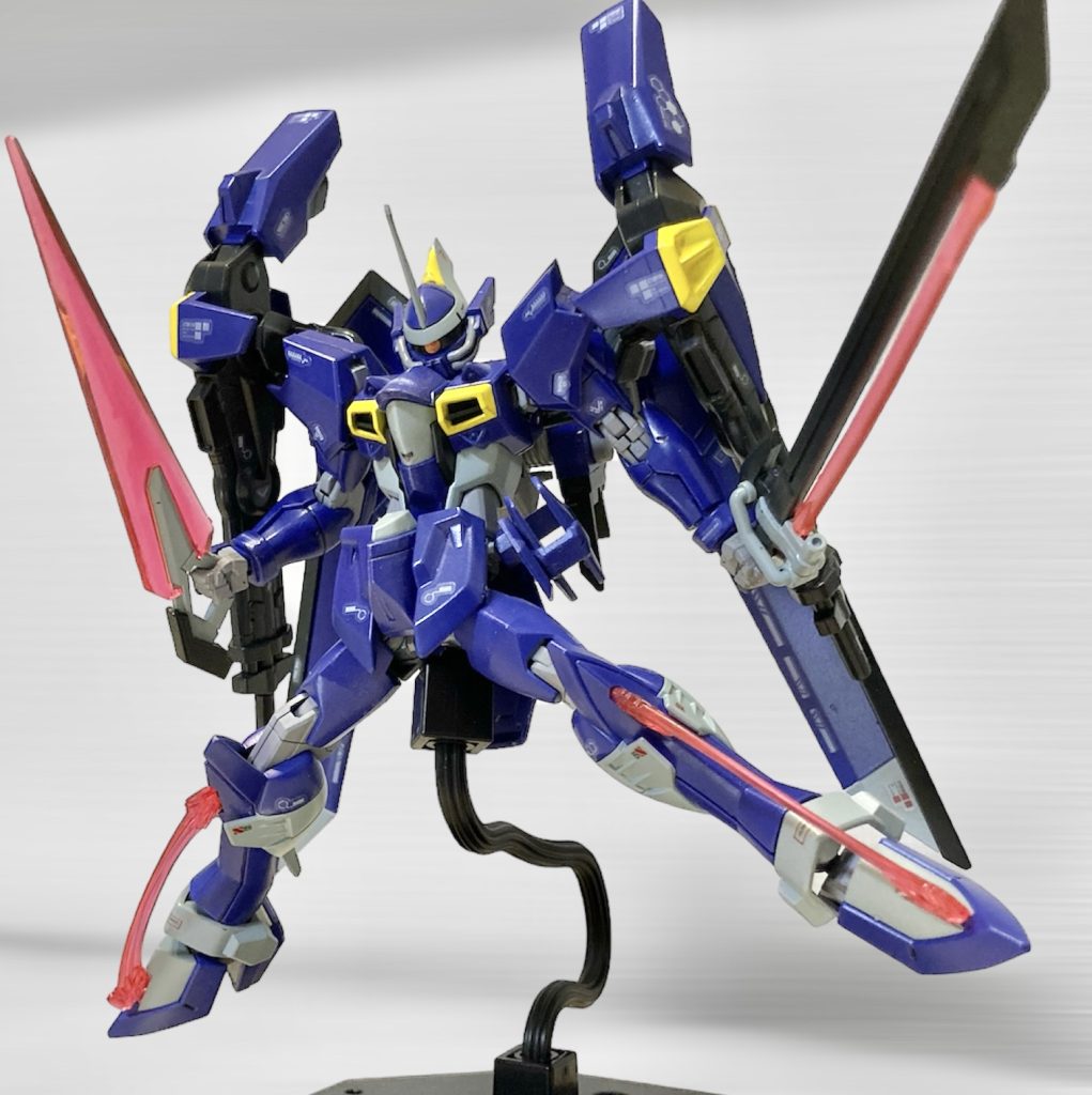 近接武器。レーザー重斬刀がカッコ良すぎます。シホはレーザー重斬刀の方が思い入れがあるだろうと整備士とかが、ビームブーメランをオミットして取り付けた空想をしながら持たせました。