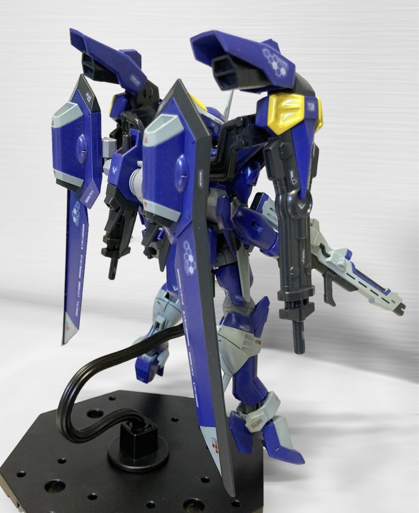イモジャの身体にディープアームズの頭と武装を移植した感じです。機動力が格段に上がっている空想をしています。