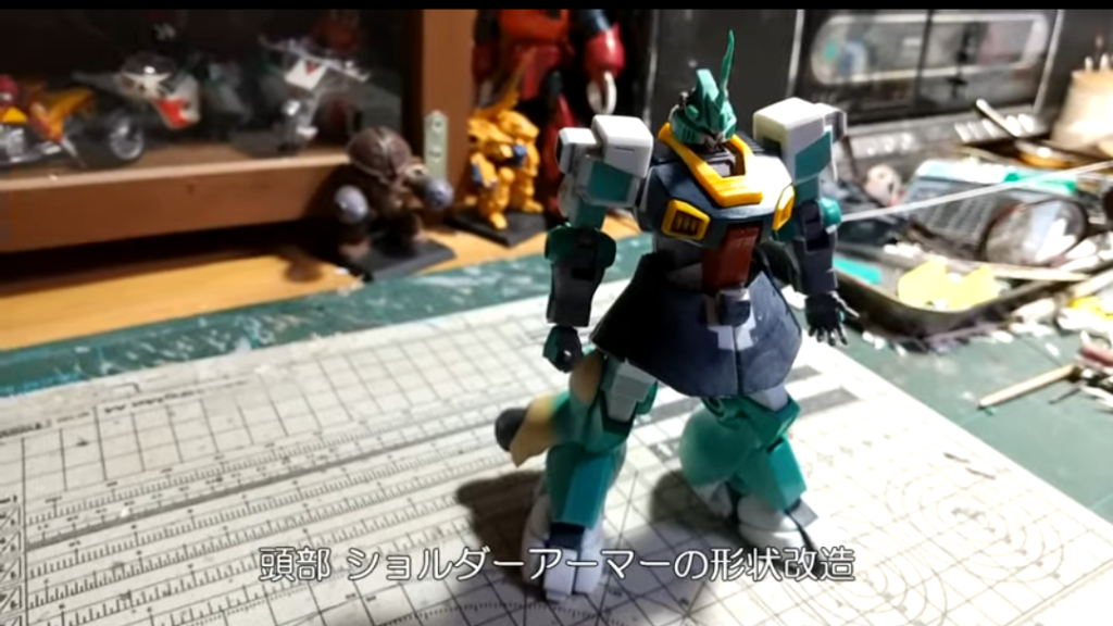 白部分がプラ板、黄色の部分はエポパテです