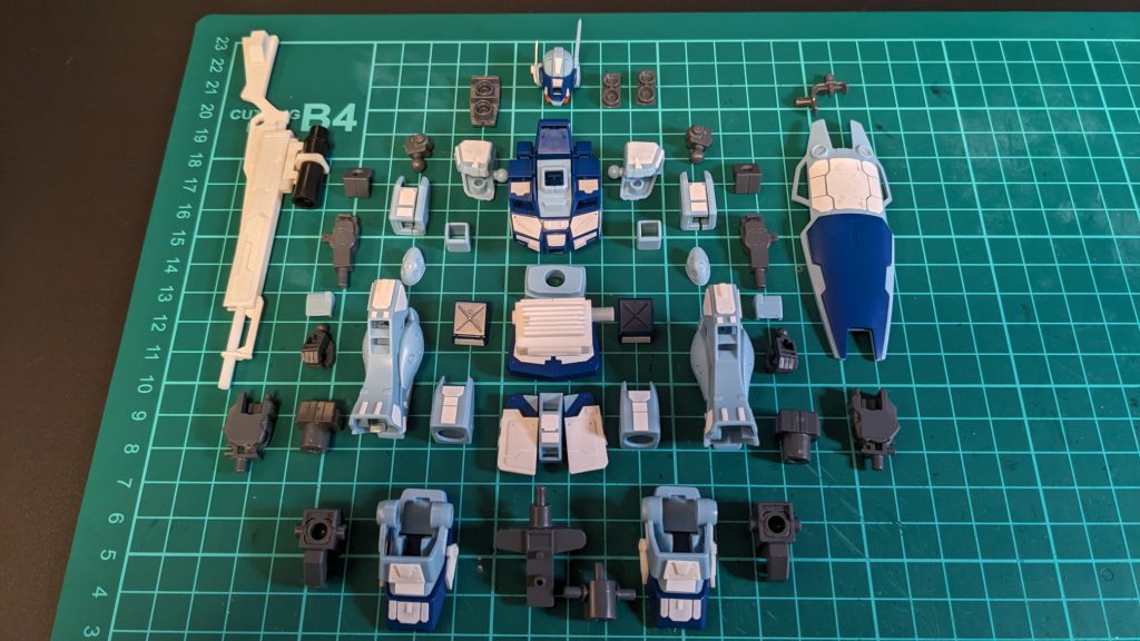 その他、全体的にプラ板加工が終わった状態の写真です。ここまでやってからも色塗りするまで結構な時間放置した気がします。もっと手際よく出来るようになりたいです。以上、最後までご覧いただき誠にありがとうございます!