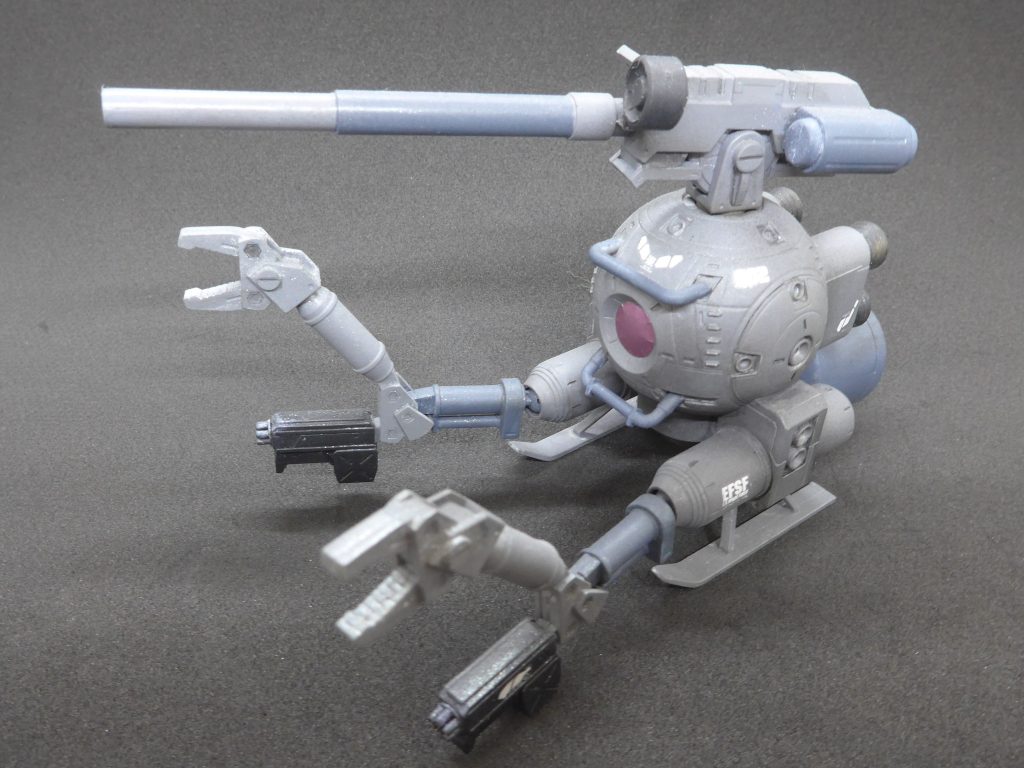 この角度の方が強そうですね。このキット、一般発売してくれませんかねぇ。もう一度組みたいです。