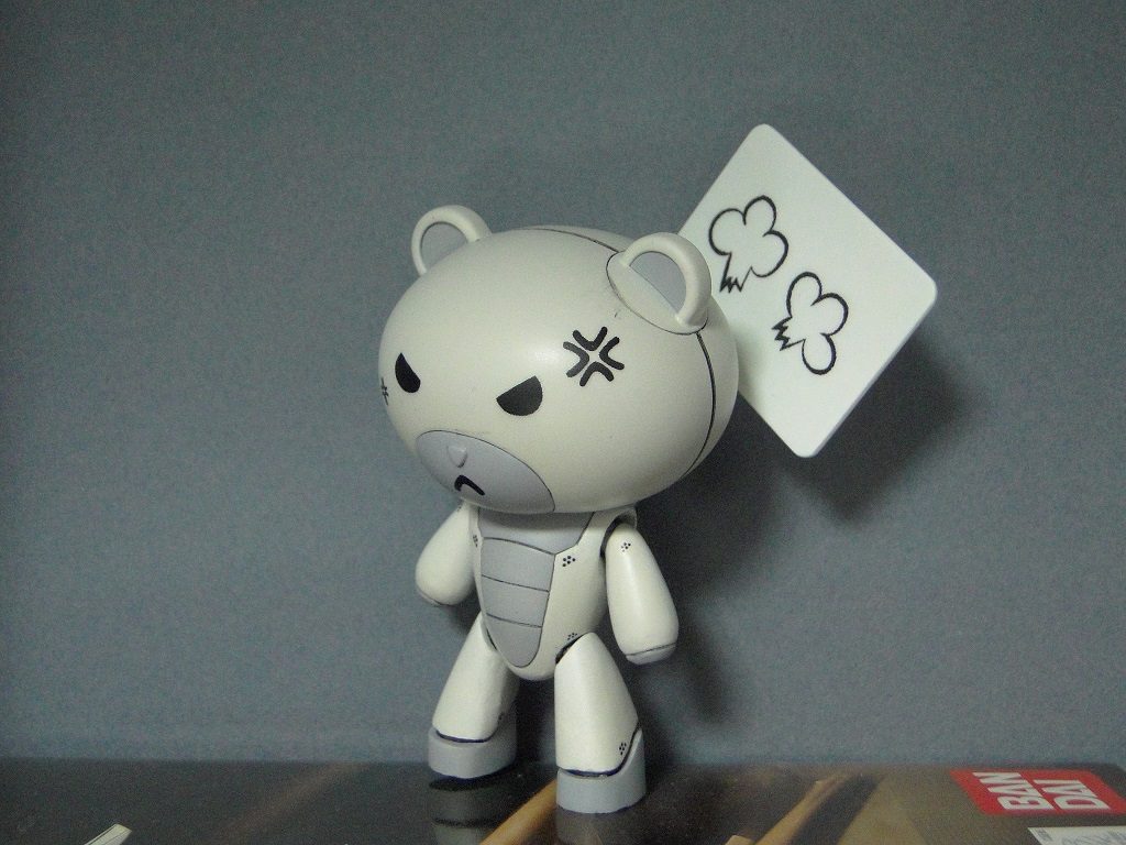 好みで足を短く、肩幅は増してます