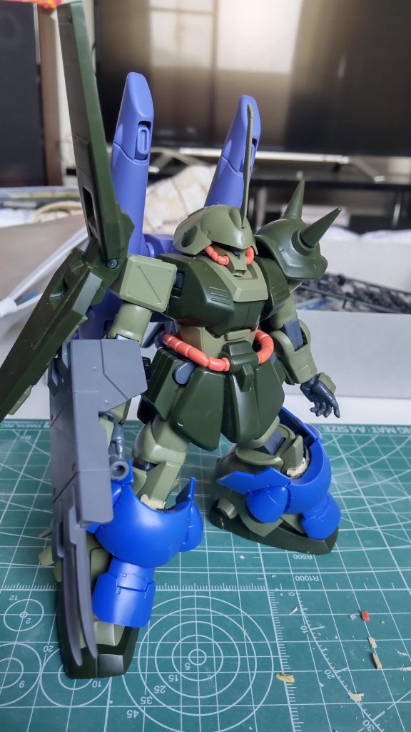 製作中①各部の延長、上半身のマッシブ化前右手の武器は仕上げるの忘れたー、あと海蛇もー