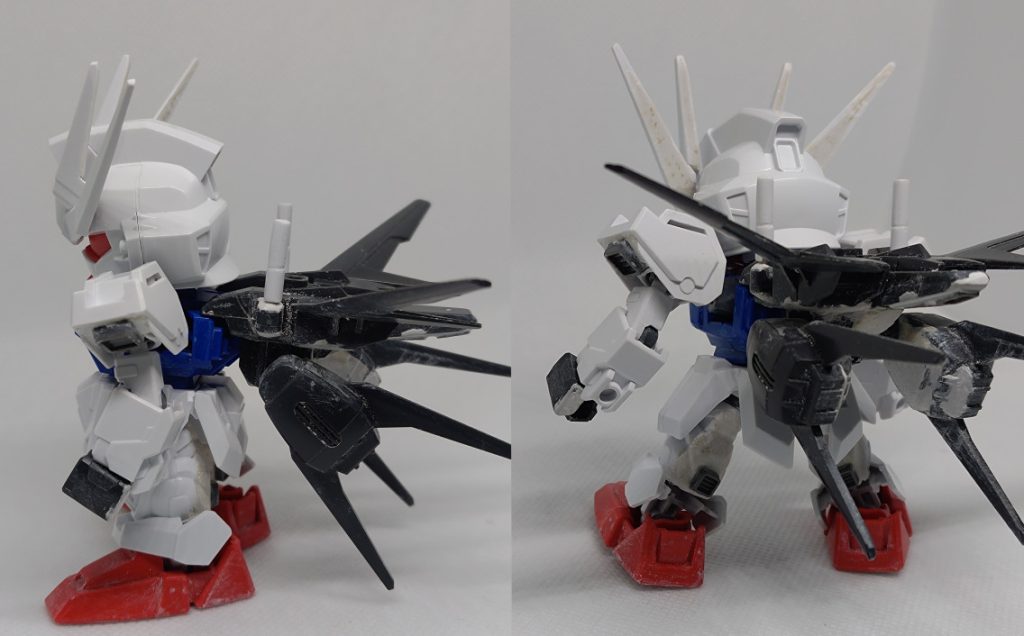 肉抜き穴をパテで塞ぎ、市販スラスターを取り付けています。そろそろダイソーパテを卒業しようかな。