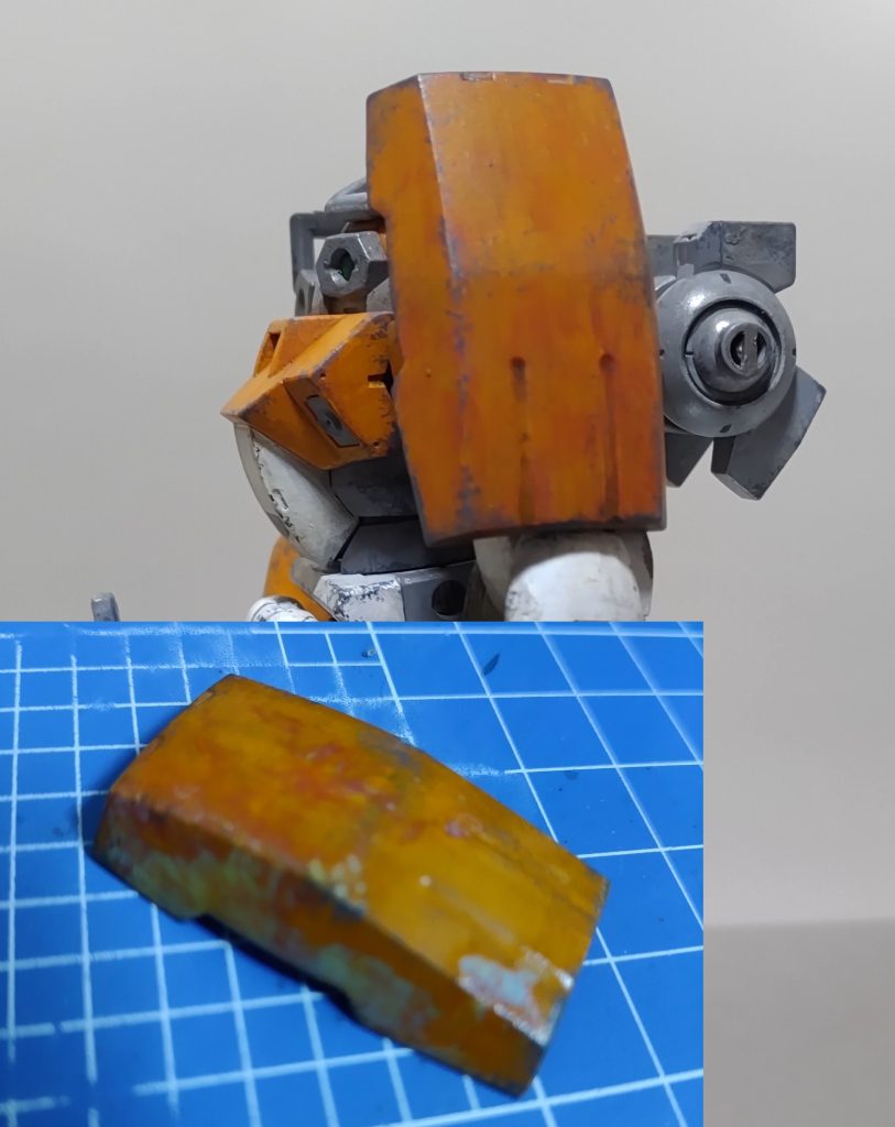 ウォッシングまで終わった段階で、筆洗い用の強めの溶液を机にぶちまけてしまい、シールド損傷。シールドだけで済んだのは幸い。サフまで溶けたので、マジックリンで洗ってやりなおしました。二回目なので、シールドはちょっと上手くできた気がする。というわけで清水圭メソッド(敬称略)もっと練習します。(見る人的に)ガンスタでデミ系の人気がなさげですが、ここまで見ていただいた方、本当にありがとうございました。