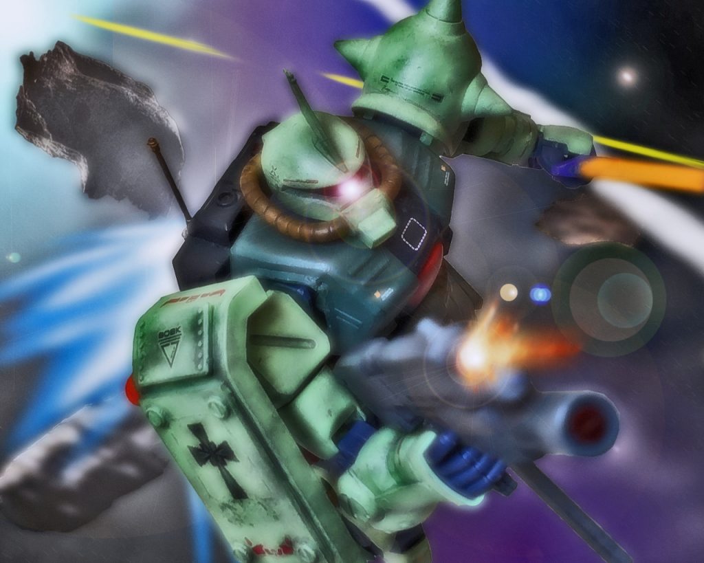 しかしそれを察知したマサムネは素早い反応で避けるとマシンガンで応戦する。「アンテナ付きが現れてから急に統率が取れ始めた?」明らかにあのMSが現れてから、他のジム達の戦い方が変わった。各々が無闇に攻撃をしたり動きに躊躇いが出る事が減り、完璧とは言えないが連携をしようとしている。すると遠い後方で発光体が周囲を照らした。「こちらアルファ・リーダー・スモーカー02からトライバル・リーダーへ。デルタ小隊の信号弾を確認!」「色は?」「青です!」「なら作戦は成功だな」「ええ、敵艦隊は足を止めたようです」デルタ小隊は別動隊で偵察任務についていた部隊であり、攻撃隊とは別に地球上空に進軍していた地球連邦軍艦隊の動向を探っていた。更にそれと同時にある味方の艦を宙域で待っていた。「なら我々も撤退する!」キリュウは90mmマシンガンの下部に取り付けられたグレネード発射口から信号弾を発射する。それに気づいた各小隊は戦闘を停止すると撤退を開始した。