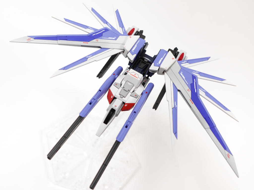 バックパックは歴代ブースター&ファイターの「良いとこ取り」になるよう各機の特徴を残すことを意識してミキシングしているつもりです