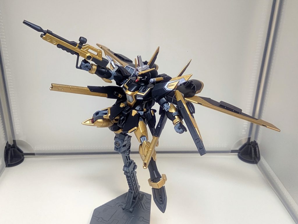 インフィニットが近接特化なので遠距離火力を増しつつオールラウンドで戦えるように