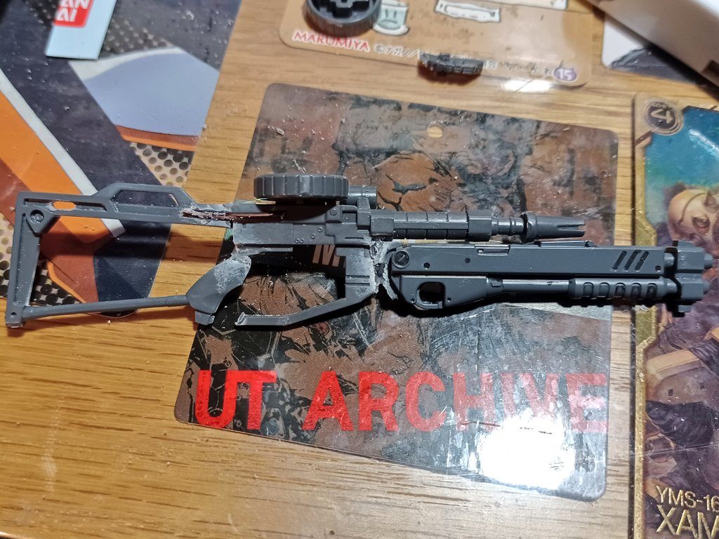 ザクマシンガンにマスターキー付けたいなって言う発想は深夜にアルコール入った脳みそじゃないと多分出てこなかった