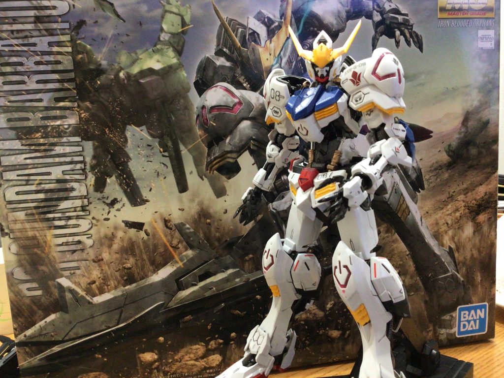 特に肩から腕にかけてのデカールの位置こだわりしましたねー