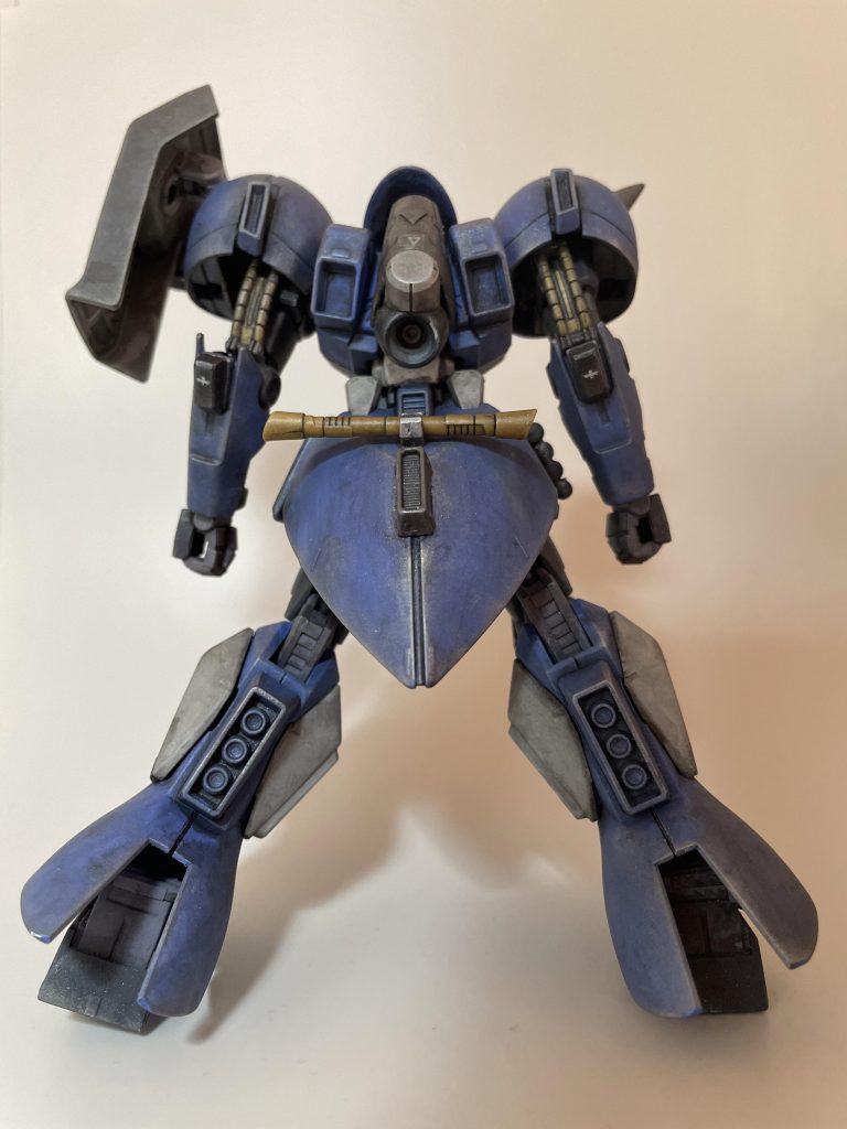 バリアブル•シールドをなくしたお陰でスッキリーとしたデザインになってます。