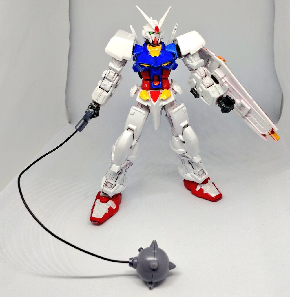 ガンダムアストレイファーストフレーム–7枚目/制作者：シン