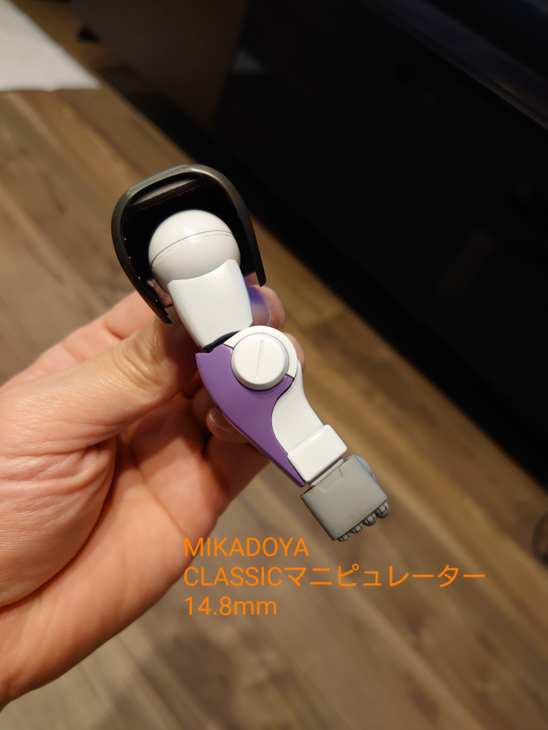 ハンドパーツは三角屋(MIKADOYA)さんのCLASSICマニピュレーターを使用しました。