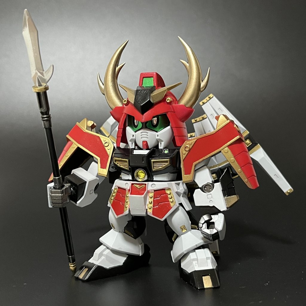 ここ最近のちょっと頭身高めのディフォルメ体型に生まれ変わりました。