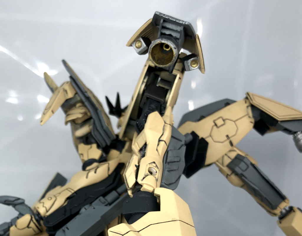 カバー兼シールド内部にバーニアを2基増設しています！