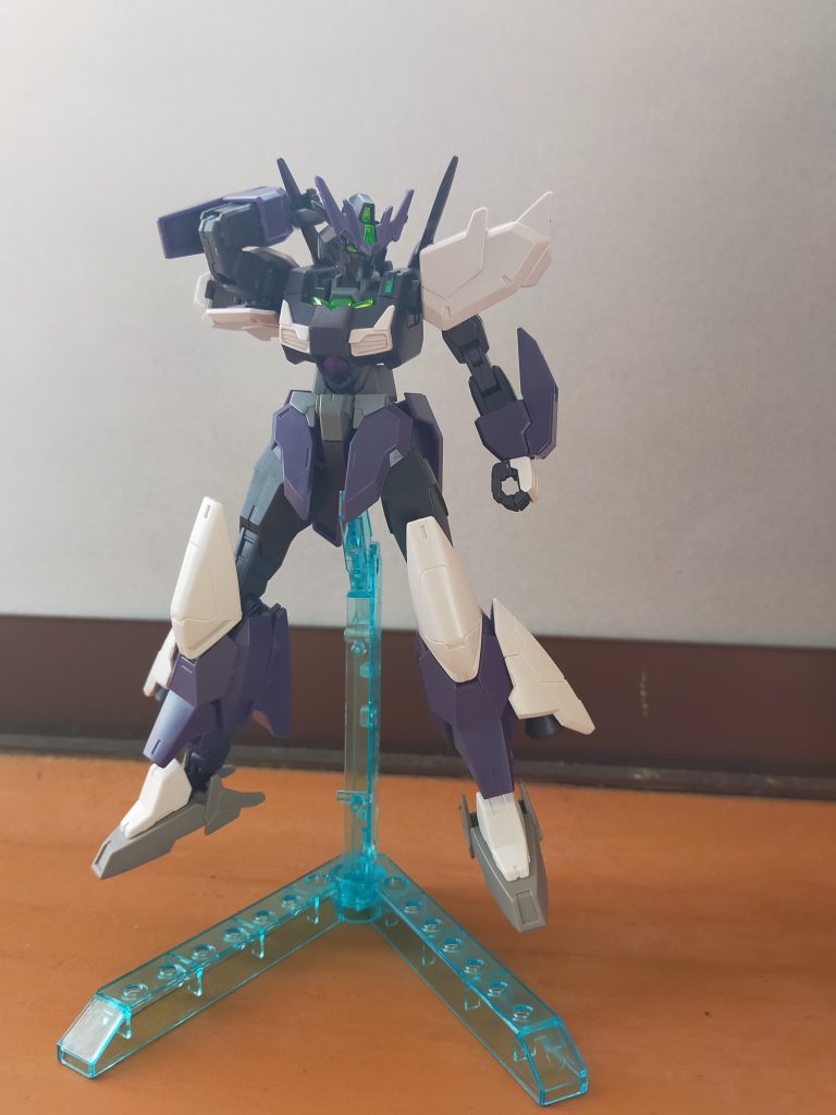 ウラノスと同様に、脚部にブースターが付いているので、起動力は余り変わらない。