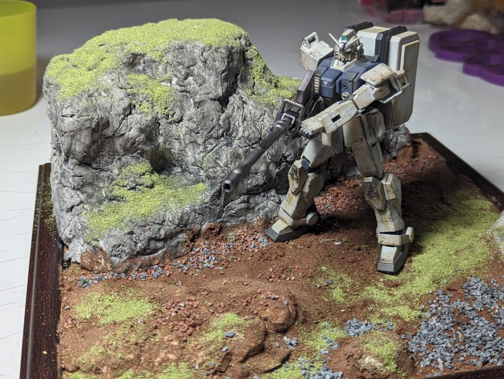 陸戦ガンダム–3枚目/制作者：もんごれ