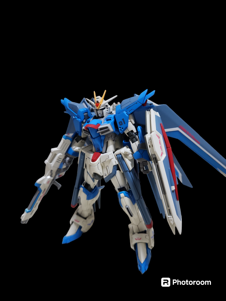 主な工作はスジボリ及びプラバンによるディテールアップ！大変だったのはウイングのラインのパーツを統一して塗装回数を減らしたことです！片方のラインのパーツを切り離してもう片方な繋げました！