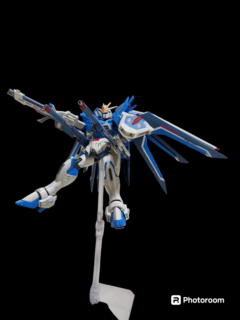 この角度のポージング好きなんですよ！最後まで見ていただきありがとうございます！SEEDFreedomのキット可動域最高！