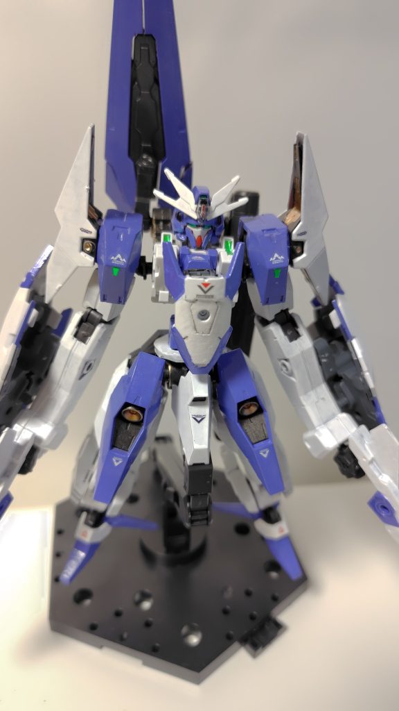 学園で暴れ、撃墜されたルブリスソーンをペイル社が密かに回収し、別規格の機体パーツを用いて改修した機体である。基本性能は強化されているが、GUNDフォーマットが失われているため原型機の高スコア時には及ばない。