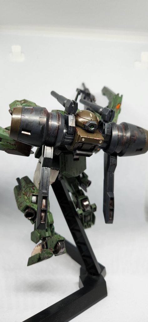 バックパックのこれは原作以上に棒立ちで宇宙なら分離して使える設定ですw