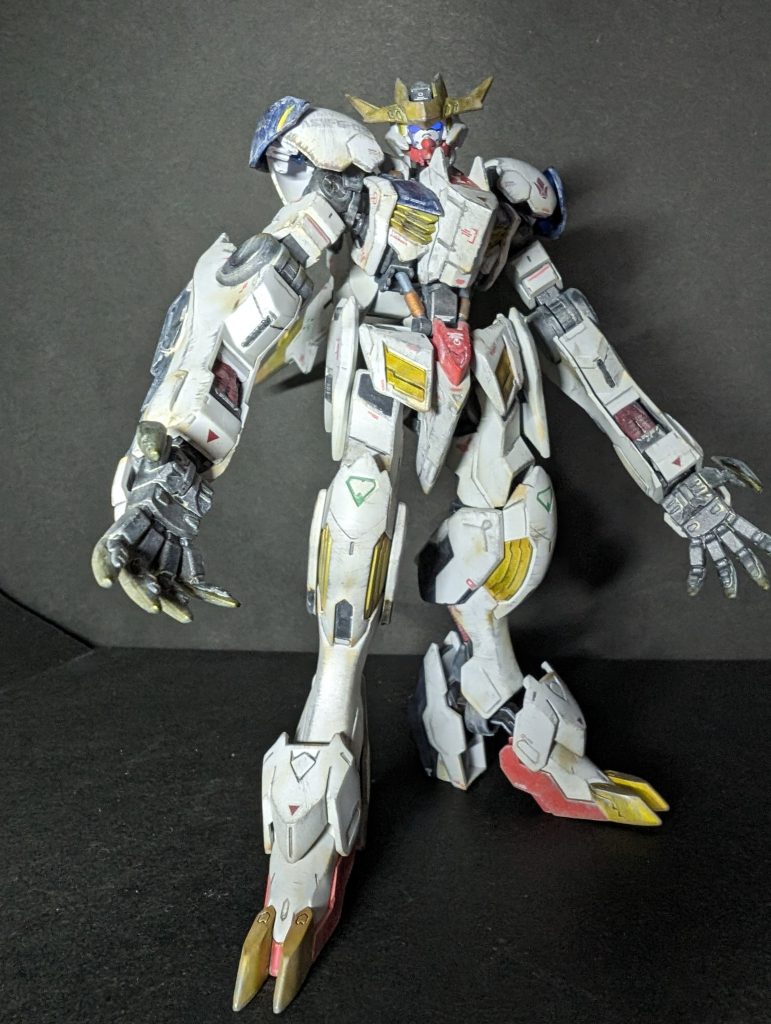 カメラアイは赤目でいちおう光ります。