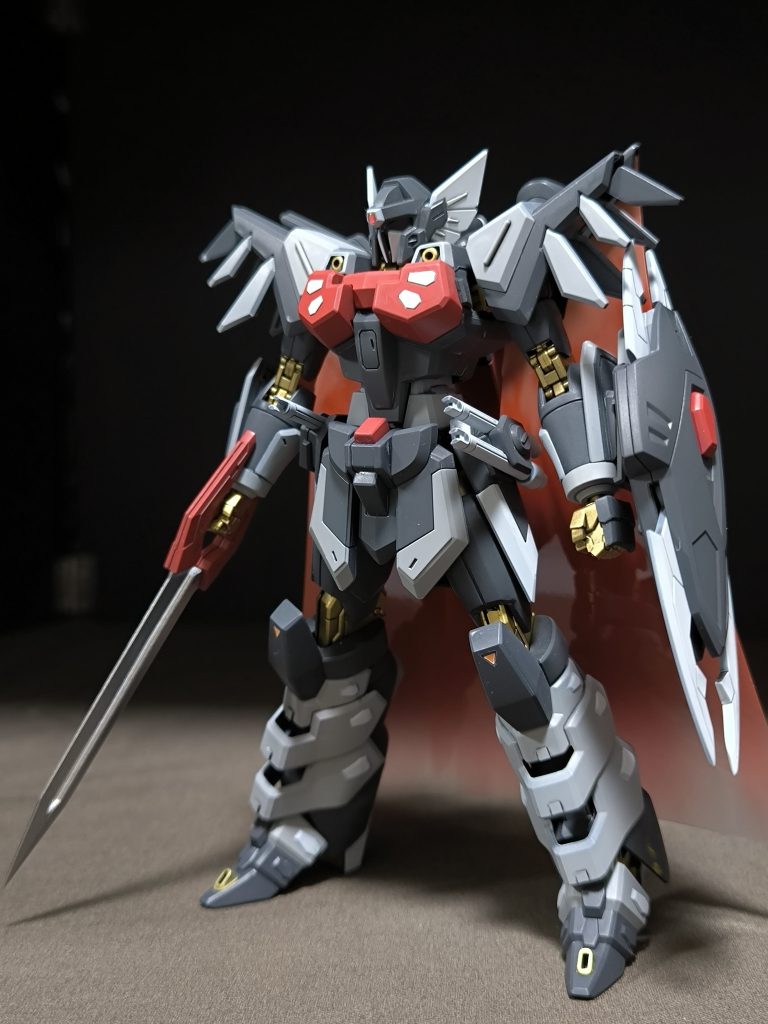 黒を薄くしてみました。左拳は持ち穴が目立つので交換してあります。