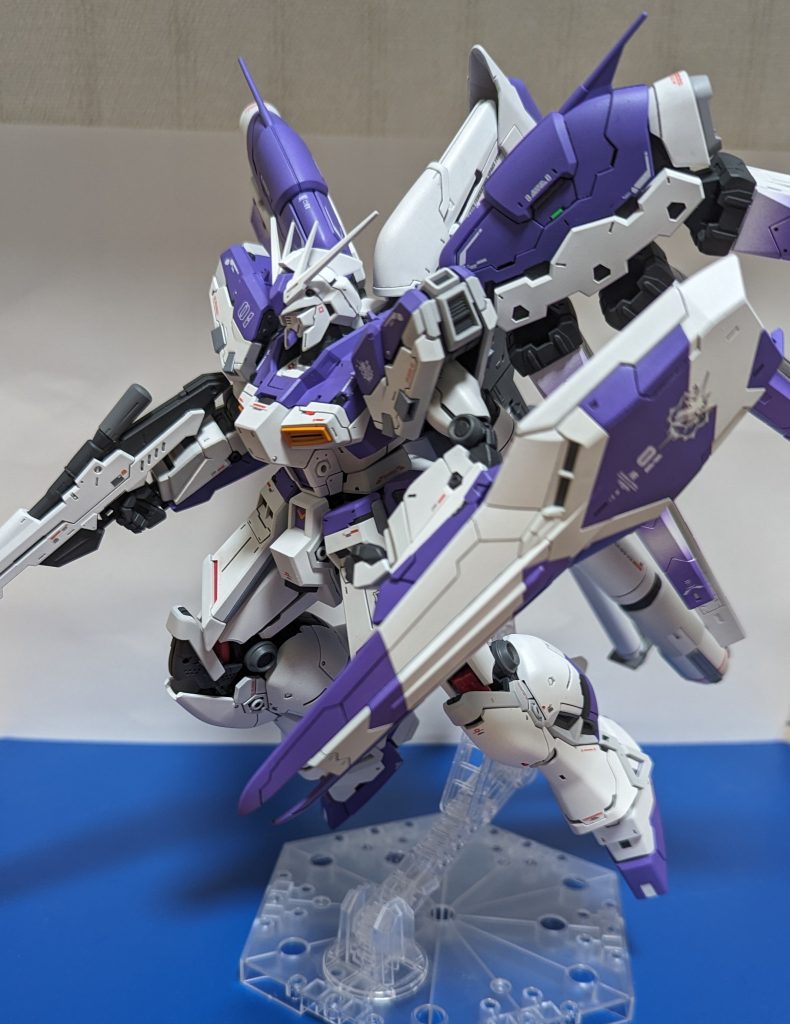 RG Hi-νガンダム–4枚目/制作者：たくあん