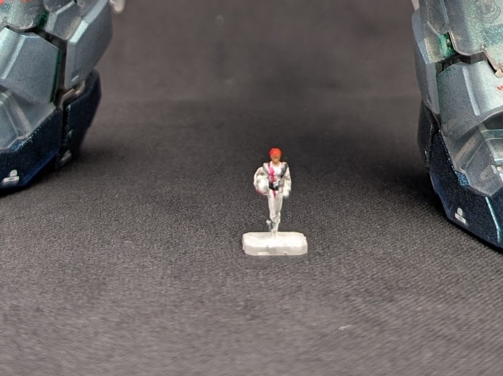 1/144 アムロも。 