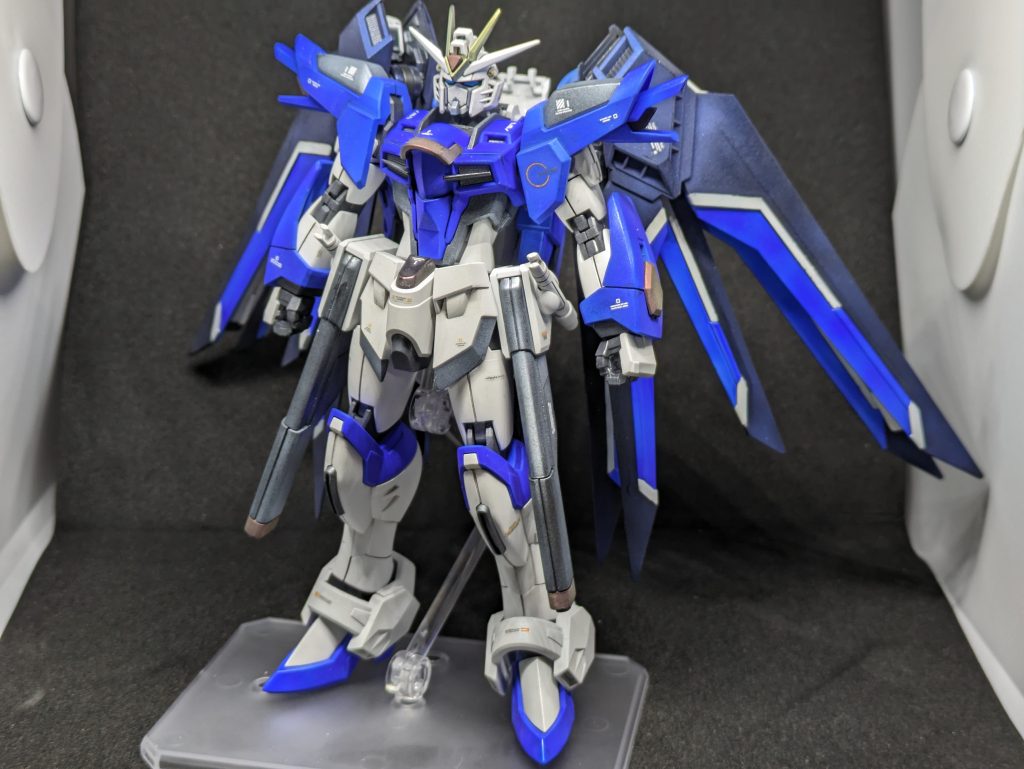 素立です。背中が重くてちょっとのけぞりましたｗしかし、この羽根無くしてフリーダムにあらず。