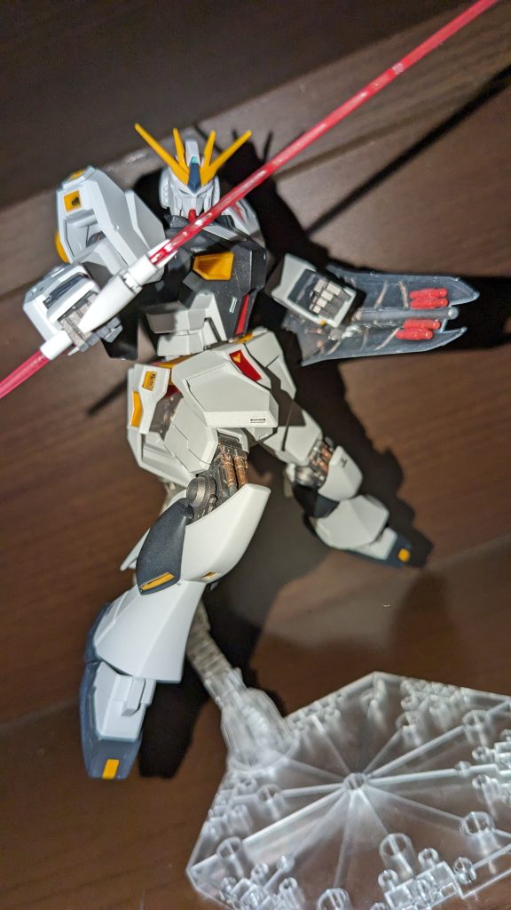 RX-93 vガンダム–3枚目/制作者：@NANANA