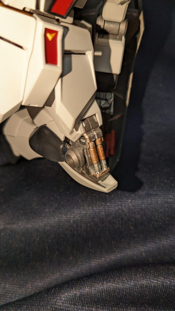 関節部分の細かい部分の塗装にこだわりました。
