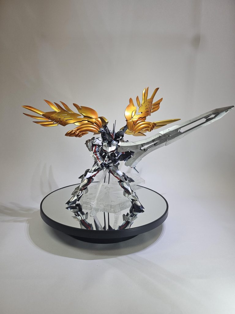 これをみると肩の羽をはずしてもいい感じだなと思いました！