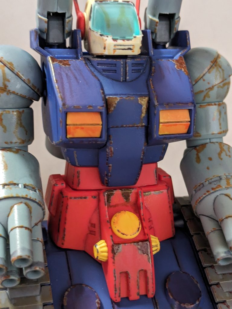 胴体部分に塗装が剥がれてサビた感じを追加してみた(gundam-kao7)