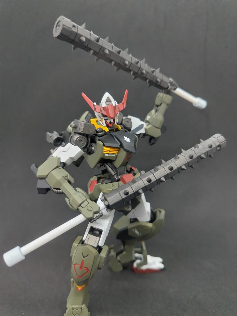 両手に持って　ドンドコドン