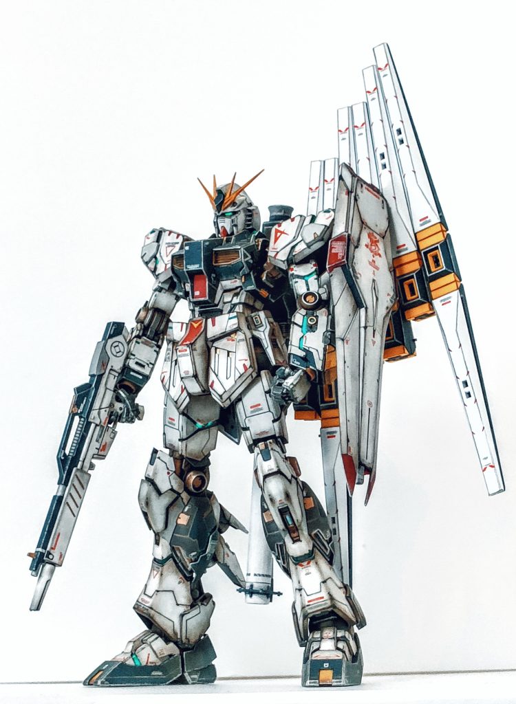 腕の覚醒モード機構が非常に固く、変形させると塗装が毎回ハゲるためノーマルモードに戻さないことに決めました。肘関節の接触部分はパーツ干渉で塗装が剥離します。剥離するとリアルに見えるのが怪我の功名でしたが正直あまり動かしたくありません。