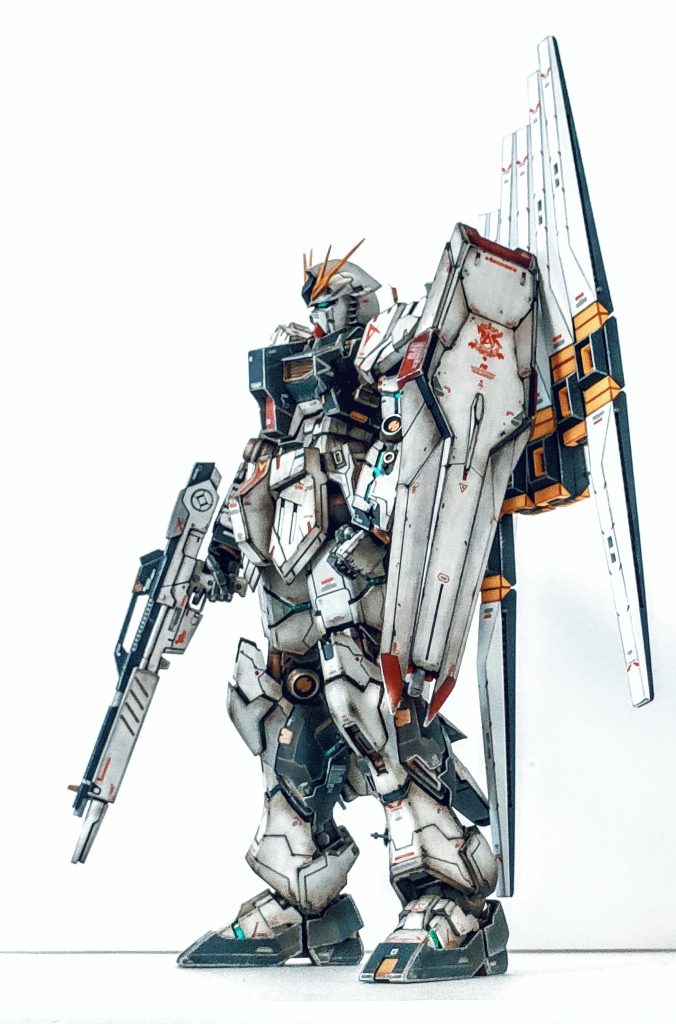 サイドからだと太ましいシルエットになります。個人的に好きなアングルです。