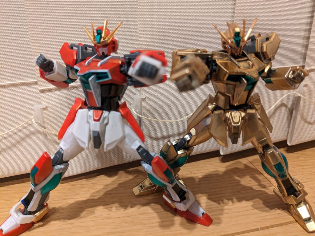 ラストは2体を並べて。イサミとスミスの共同作業的な画像で締めです(笑) ということで、不思議な満足感に満たされ、本日の投稿完了です。ご覧いただきありがとうございました!!