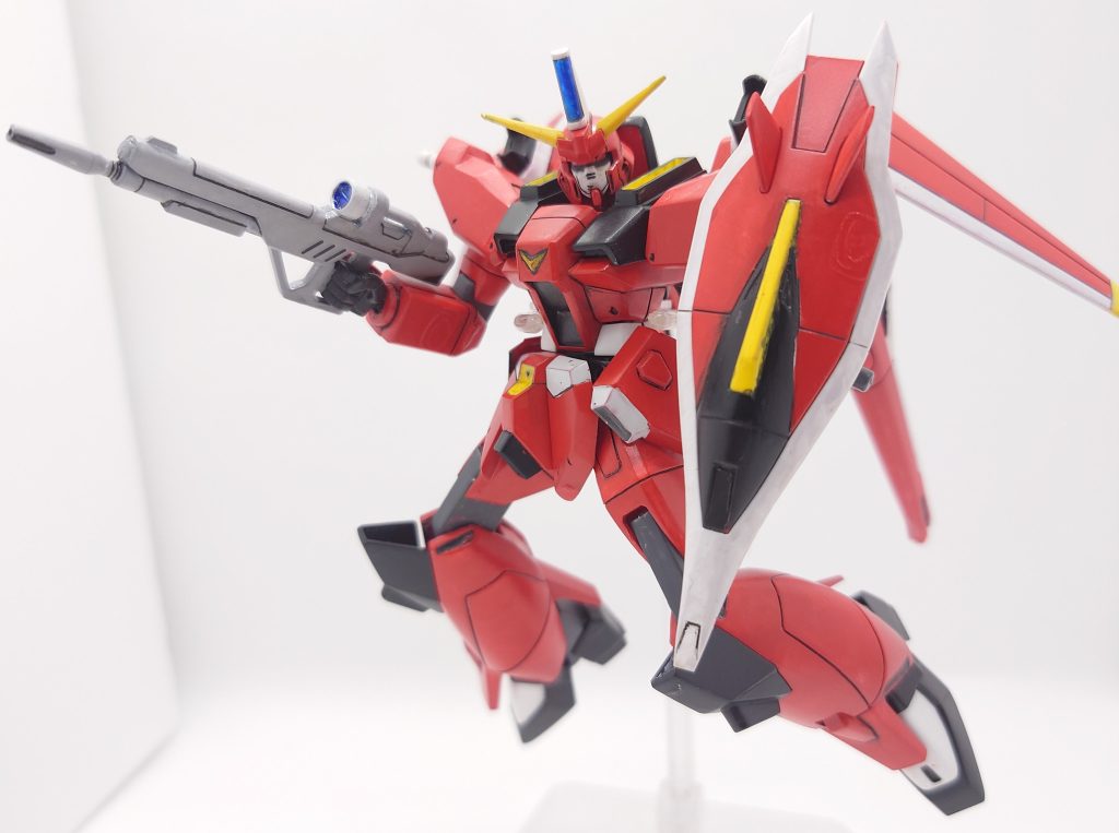 相変わらず、塗装が雑ですな。これも、繰り返しですな。サフ吹いたときにダマになった箇所がありましたが修正もめんどくなって強行してます笑シールドとか、分かりやすいですね笑