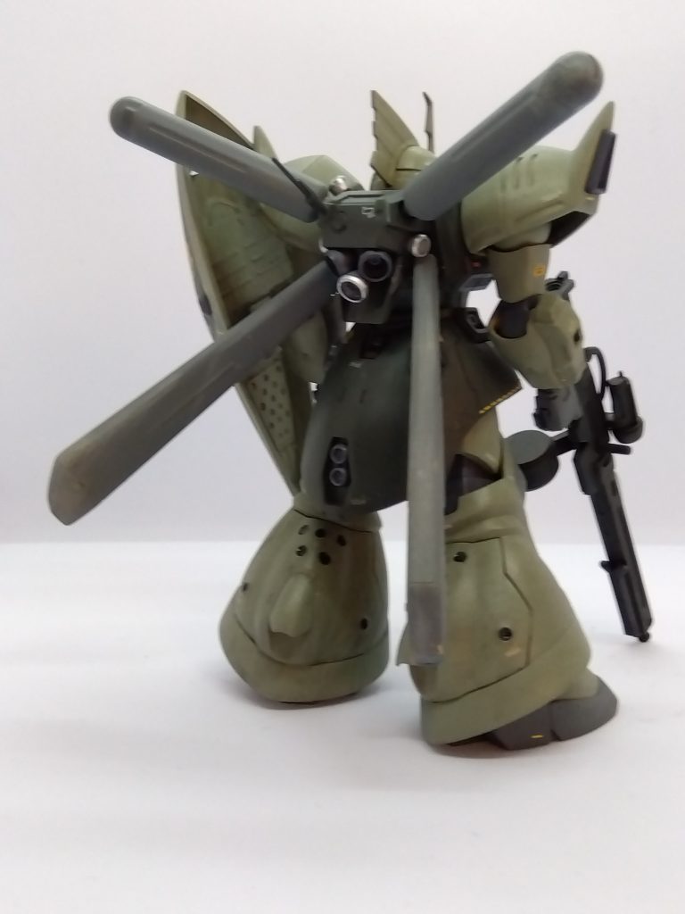 念願を叶えたもの。好みは色々あると思うのですが、これはこれで良いシルエットではないかと思ってしまいます。