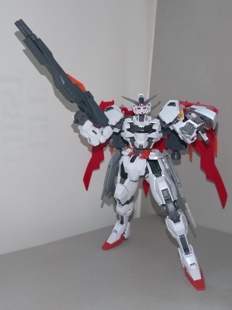 出力はロッドライフルの半分にとどまっており、オリジナルのウイングゼロが持つ同型装備と比べると格段と劣るが、そのぶん連射が利く。