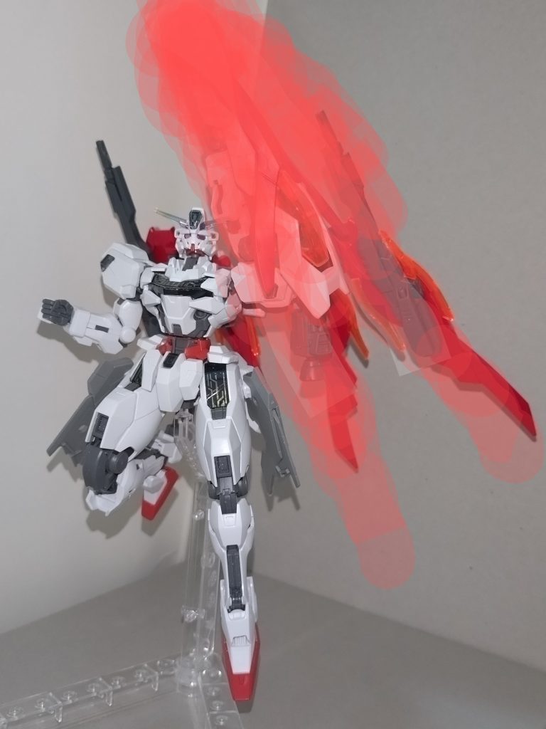 ギガンティックアッパーハイパーモードにおける必殺技。デュアルブリザードでアークキャリバーンの頭上に誘導された敵機の急所に、とどめの一撃を放つ。