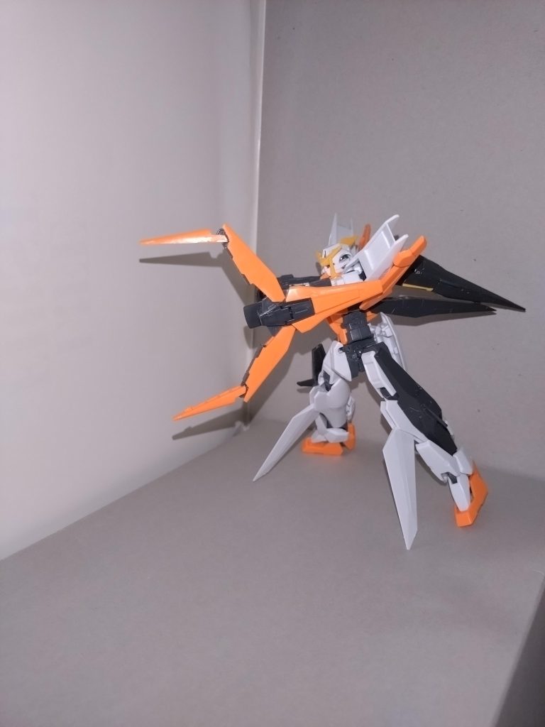 愛音「レヴァンティンE3、照準···」